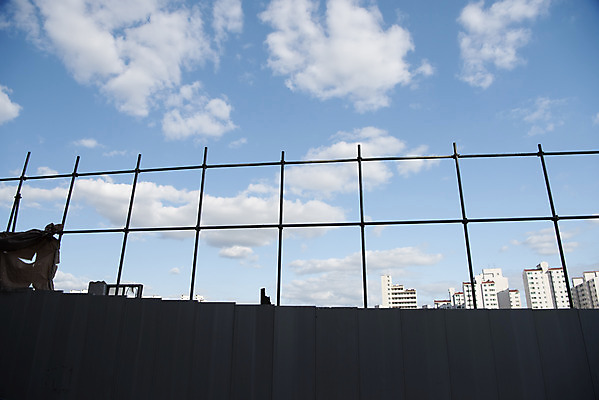포토 JPG 주간 건축 사람없음 야외 도시 리모델링 재개발 주택공사현장 국내포토 자연요소 건설현장 파일형식
