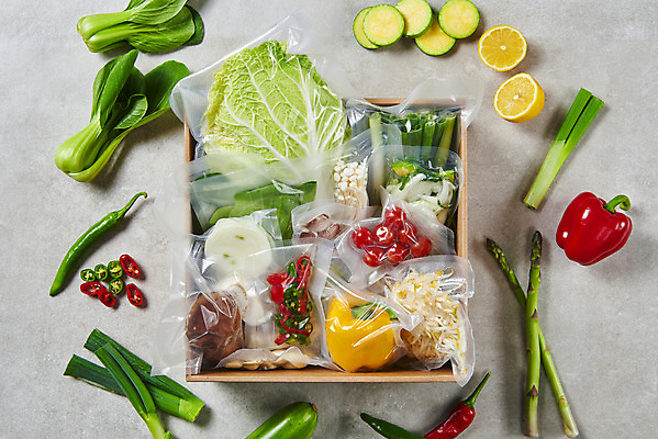 포토 JPG 스튜디오촬영 음식 식재료 포장 방울토마토 회색배경 양파 파프리카 실내 마늘 사람없음 상자 하이앵글 레몬 배추 대파 플랫레이 밀키트 국내포토 뷰포인트 백그라운드 토마토 채소 과일 내부 회색 플랫 파 파일형식