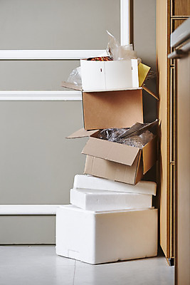 포토 JPG 포장 모바일 실내 사람없음 상자 쌓기 주방 쓰레기 택배 온라인쇼핑 모바일쇼핑 비닐 스티로폼 포장재료 밀키트 국내포토 식재료 모션 재질 내부 쇼핑 운송업 온라인 파일형식