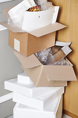 포토 JPG 포장 모바일 실내 사람없음 상자 쌓기 주방 쓰레기 택배 온라인쇼핑 모바일쇼핑 비닐 스티로폼 포장재료 밀키트 국내포토 식재료 모션 재질 내부 쇼핑 운송업 온라인 파일형식