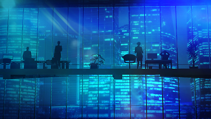 포토 JPG 해외이미지 전신 여자 남자 실루엣 의자 회사 비즈니스 창문 서기 앉기 여러명 성인 사무실 고층빌딩 책상 성인만 해외202004 해외포토 가구 다수 모션 촬영기법 사람 빌딩 파일형식