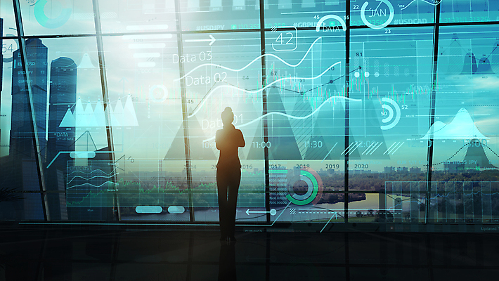 포토 JPG 해외이미지 전신 응시 여자 실루엣 비즈니스 창문 한명 서기 성인 경제 도시풍경 고층빌딩 비즈니스우먼 경영 홀로그램 성인여자한명만 빅데이터 해외포토 1 시선 모션 촬영기법 사람 풍경 빌딩 도시 직장인 여자한명만 성인여자만 파일형식 4차산업