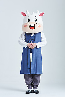 포토 JPG 스튜디오촬영 전신 명절 남자 새해 실내 한명 서기 20대 성인 앞모습 설날 한국인 소띠 소 한복 흰배경 손모으기 소캐릭터 동물탈 인형탈 성인남자한명만 2021년 신축년 흰소 국내포토 1 한국전통 전통 기념일 뷰포인트 동물캐릭터 백그라운드 포유류 모션 사람 동양인 손짓 청년 내부 흰색 십이지신 전통의상 연도 탈 남자한명만 성인남자만 파일형식