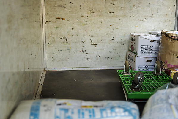 포토 JPG 주간 실내 사람없음 수레 배송 택배 택배상자 국내포토 자연요소 내부 상자 카트 운송업 파일형식