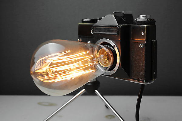 포토 JPG 해외이미지 전구 검은배경 실내 사람없음 카메라 백열등 복고 필라멘트 해외포토 백그라운드 조명 내부 전자제품 검은색 파일형식