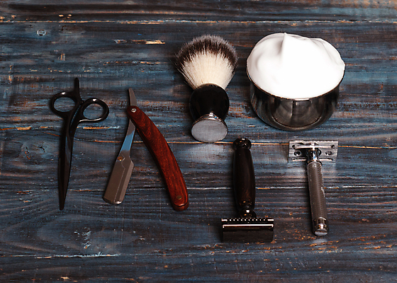 포토 JPG 해외이미지 실내 사람없음 붓 클래식 오브젝트 복고 나무바닥 면도기 면도크림 해외포토 컨셉 바닥 내부 위생용품 파일형식