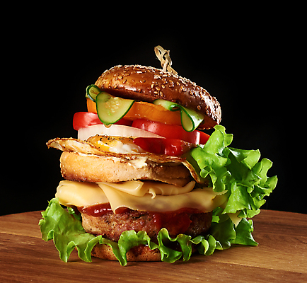 포토 JPG 해외이미지 음식 패스트푸드 사람없음 햄버거 나무도마 치즈버거 맛있는 해외포토 도마 목재 인스턴트 파일형식