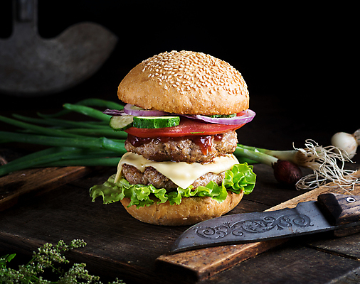 포토 JPG 해외이미지 음식 패스트푸드 사람없음 햄버거 칼 치즈버거 맛있는 해외포토 인스턴트 파일형식