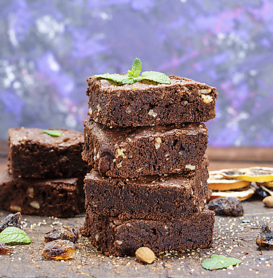 포토 JPG 해외이미지 빵 디저트 사람없음 쌓기 호두 초코케이크 브라우니 맛있는 해외포토 음식 모션 케이크 견과류 파일형식