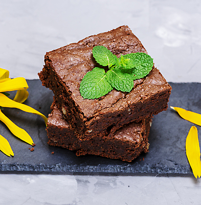 포토 JPG 해외이미지 빵 잎 디저트 사람없음 쌓기 초코케이크 브라우니 맛있는 해외포토 식물 음식 모션 케이크 파일형식