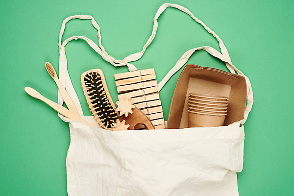 포토 JPG 해외이미지 접시 실내 사람없음 재활용 종이컵 일회용 친환경 에코백 민트색배경 해외포토 식기 백그라운드 가방 내부 컵 환경 에코 민트색 파일형식