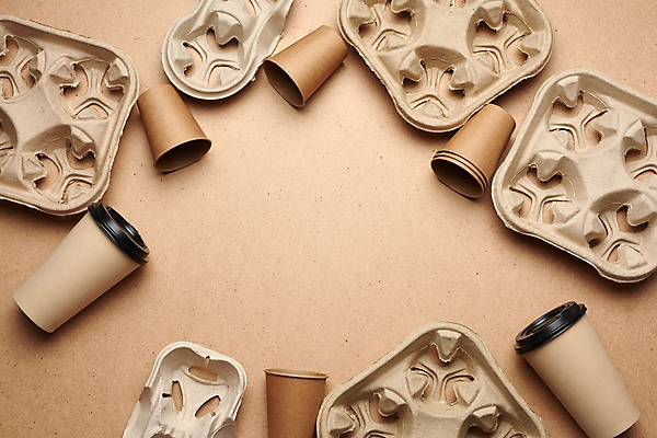 포토 JPG 해외이미지 포장 실내 사람없음 재활용 종이컵 일회용 친환경 포장용기 목업 갈색배경 해외포토 백그라운드 내부 컵 갈색 환경 포장재료 파일형식