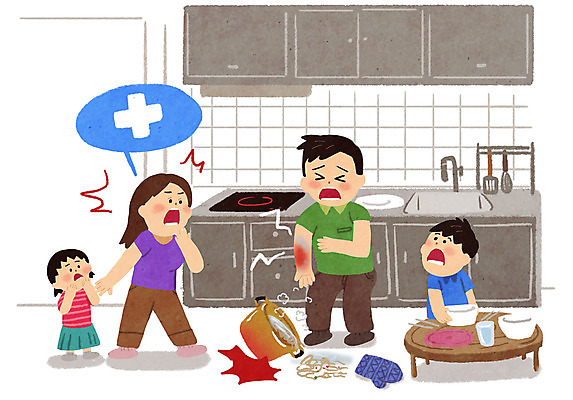 전신 PSD 그릇 여자 남자 딸 아들 어린이 말풍선 일러스트 가족 엄마 병원 서기 소녀 소년 여러명 성인 컵 부모 주방 놀람 고통 회색 긴급 라면 아빠 냄비 밥상 싱크대 화상 국내일러스트 식기 감정 음식 컬러 다수 의학 관계 모션 탁자 표정 사람 면류 상처 솥 개수대 파일형식