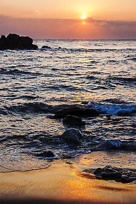 포토 JPG 주간 구름 바다 하늘 해변 사람없음 야외 일출 강원도 동해 추암 국내포토 자연요소 한국 노을 바위_돌 파일형식