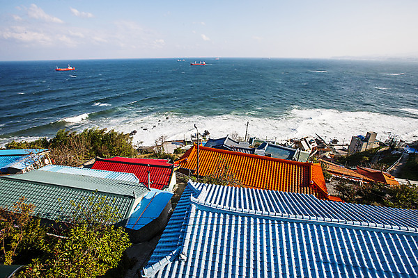 포토 JPG 주간 바다 지붕 사람없음 야외 강원도 동해 선박 수평선 국내포토 자연요소 수상교통 한국 파일형식