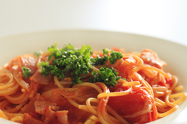 포토 JPG 해외이미지 토마토 채소 파스타 스파게티 사람없음 세로 바질 오레가노 해외202004 해외202105 서양음식 파일형식 해외포토