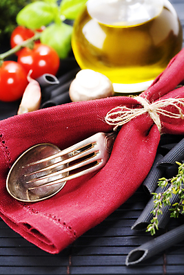 포토 JPG 해외이미지 포크 토마토 채소 마늘 사람없음 향신료 바질 해외202004 해외202105 해외포토 식기 향미료 파일형식