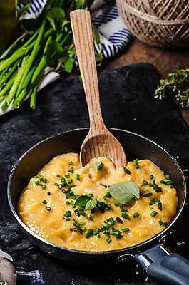 포토 JPG 해외이미지 빵 포크 아침 사람없음 계란 튀김 프라이팬 소시지 그릴 철 허브 브런치 토스트 베이컨 바이오 방식 해외202004 해외202105 해외포토 주간 식물 식기 음식 주방용품 돼지고기 알 식사 가공식품 파일형식