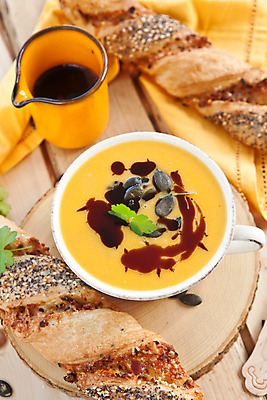 포토 JPG 해외이미지 빵 사람없음 단호박수프 해외202004 해외202105 해외포토 음식 수프 파일형식