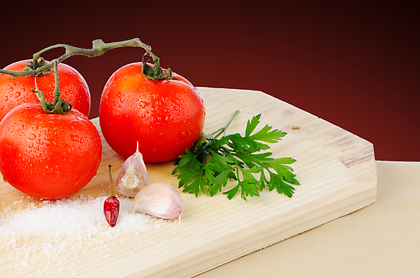 포토 JPG 해외이미지 잎 토마토 채소 양파 파슬리 사람없음 체리 허브 향신료 소금 후추 셰이커 해외202004 해외202105 해외포토 식물 과일 향미료 파일형식