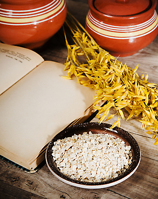 포토 JPG 해외이미지 식물 음식 조각 재료 자연 옥수수 사람없음 책 숟가락 냄비 시리얼 밀 유기농 섬유 뮤즐리 오트밀 귀리 해외202004 해외포토 웰빙 곡류 수저 직물 솥 생태계 파일형식