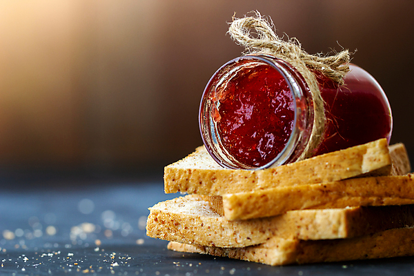 포토 JPG 해외이미지 접시 음식 빵 조각 재료 딸기 디저트 실내 샌드위치 요리 사람없음 햇빛 쌓기 숟가락 플랫 잼 브런치 비타민 탄수화물 핸드메이드 맛있는 해외202004 해외포토 식기 과일 모션 수저 내부 태양 식사 소스_음식 영양소 파일형식
