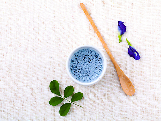 포토 JPG 해외이미지 꽃 나비 잎 꽃무늬 날개 사람없음 보라색 차 허브 완두콩 린스 해외202004 해외202105 해외포토 식물 음료 컬러 곤충 무늬 콩 파일형식