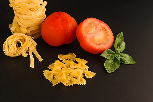 포토 JPG 해외이미지 토마토 채소 파스타 마늘 스파게티 사람없음 체리 향신료 바질 마카로니 석판 해외202004 해외202105 해외포토 과일 서양음식 파스타면 향미료 파일형식