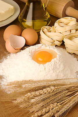 포토 JPG 해외이미지 실내 사람없음 올리브오일 계란껍데기 반죽 밀가루 버터 벼이삭 날계란 반죽밀대 파스타면 나무배경 해외202004 해외202105 해외포토 백그라운드 파스타 내부 계란 면류 기름_음식 가루 이삭 밀대 파일형식