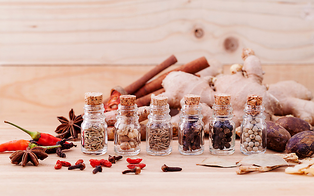 포토 JPG 해외이미지 잎 고추 사람없음 허브 아로마 생강 로즈메리 시나몬 오레가노 강황 해외202004 해외202105 해외포토 식물 채소 식재료 파일형식