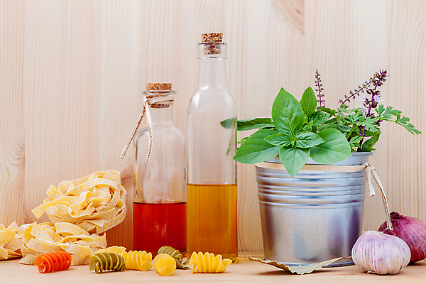 포토 JPG 해외이미지 피자 파스타 스파게티 사람없음 허브 향신료 올리브 마카로니 해외202004 해외202105 해외포토 식물 열매 패스트푸드 서양음식 파스타면 향미료 파일형식