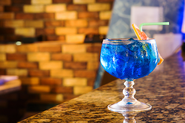 포토 JPG 해외이미지 음료 주류 사람없음 파란색 칵테일 화려 시원함 해외202004 해외포토 컬러 컨셉 파일형식