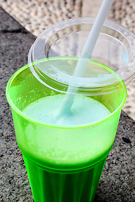 포토 JPG 해외이미지 음료 디저트 근접촬영 사람없음 초록색 시원함 밀크쉐이크 해외202004 해외포토 음식 뷰포인트 컬러 쉐이크 파일형식