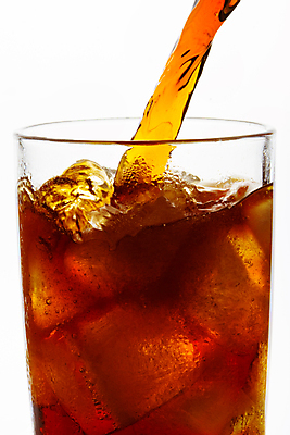 포토 JPG 해외이미지 음료 근접촬영 사람없음 얼음 시원함 콜라 해외202004 해외포토 자연요소 뷰포인트 탄산음료 파일형식