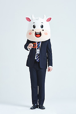 포토 JPG 스튜디오촬영 전신 남자 비즈니스 회색배경 새해 실내 한명 서기 들기 정장 20대 성인 앞모습 한국인 소띠 비즈니스맨 소 투표 선거 소캐릭터 동물탈 인형탈 성인남자한명만 기표문양 2021년 신축년 유권자 국내포토 1 문양 옷 뷰포인트 동물캐릭터 백그라운드 포유류 모션 사람 동양인 청년 내부 회색 십이지신 직장인 민주주의 연도 탈 남자한명만 성인남자만 파일형식