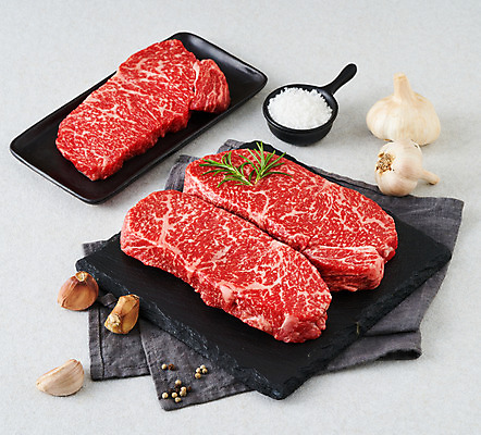 포토 JPG 스튜디오촬영 그릇 음식 식재료 회색배경 실내 마늘 생고기 육류 사람없음 소고기 식탁보 소금 채끝살 통마늘 국내포토 식기 백그라운드 채소 내부 회색 파일형식