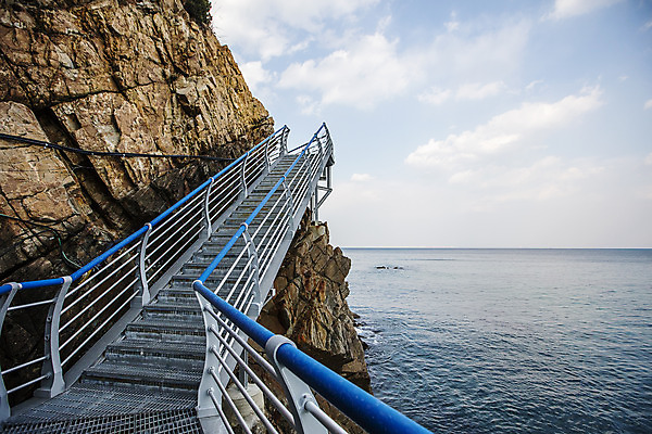 포토 JPG 주간 바다 사람없음 야외 계단 강원도 동해 강릉 국내여행 바닷길 국내포토 자연요소 길 여행 한국 파일형식