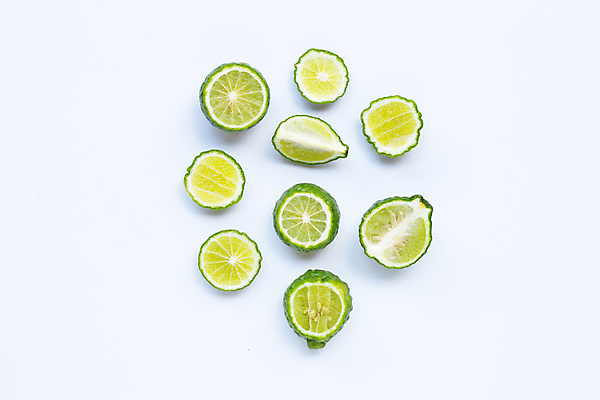 포토 JPG 해외이미지 조각 단면 실내 사람없음 하이앵글 흰배경 슬라이스 라임 해외포토 뷰포인트 백그라운드 과일 내부 흰색 파일형식