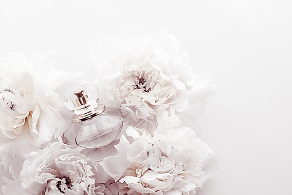 포토 JPG 해외이미지 사람없음 화장품 작약 향수병 해외포토 꽃 뷰티 향수 병_담는 파일형식