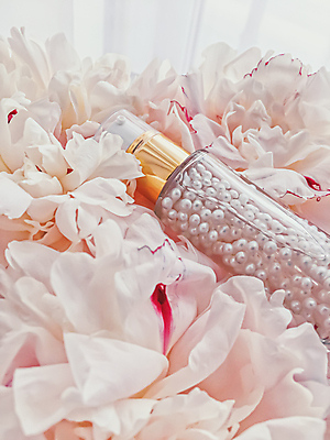 포토 JPG 해외이미지 꽃 근접촬영 사람없음 화장품 피부관리 에센스 해외포토 식물 뷰포인트 뷰티 파일형식