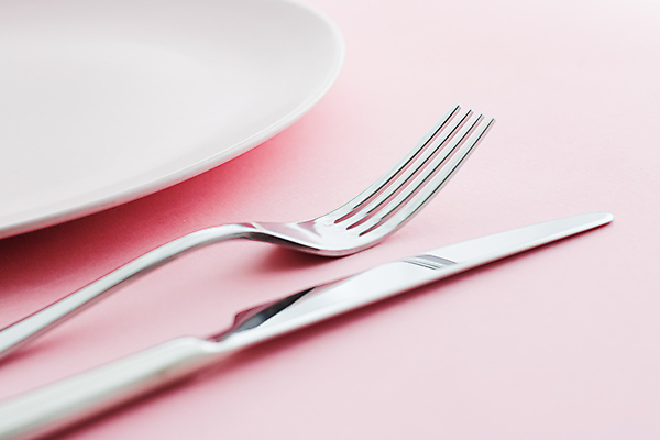 포토 JPG 해외이미지 식기 접시 포크 사람없음 나이프 분홍색배경 해외포토 분홍색 백그라운드 칼 파일형식