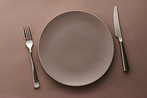 포토 JPG 해외이미지 식기 접시 포크 사람없음 하이앵글 나이프 갈색배경 해외포토 뷰포인트 백그라운드 갈색 칼 파일형식