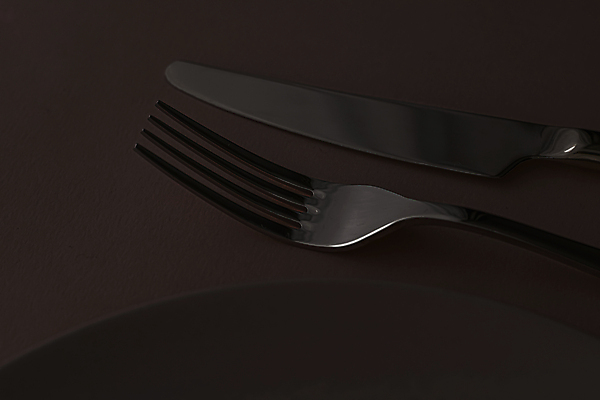 포토 JPG 해외이미지 식기 접시 포크 검은배경 사람없음 나이프 해외포토 백그라운드 검은색 칼 파일형식
