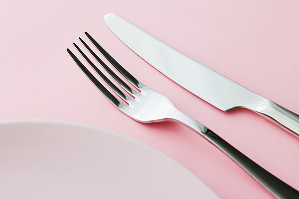 포토 JPG 해외이미지 식기 접시 포크 사람없음 나이프 분홍색배경 해외포토 분홍색 백그라운드 칼 파일형식