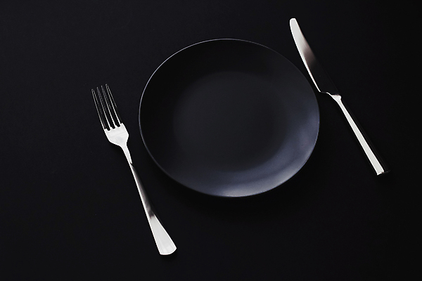 포토 JPG 해외이미지 그릇 식기 접시 포크 검은배경 사람없음 나이프 해외포토 백그라운드 검은색 칼 파일형식