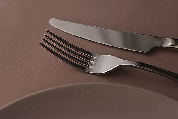 포토 JPG 해외이미지 식기 접시 포크 사람없음 나이프 갈색배경 해외포토 백그라운드 갈색 칼 파일형식