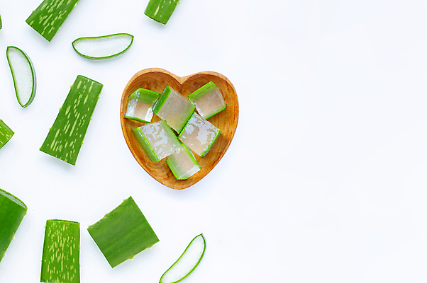 포토 JPG 해외이미지 그릇 사람없음 하이앵글 하트 흰배경 알로에 해외포토 모양 식물 식기 뷰포인트 백그라운드 흰색 파일형식