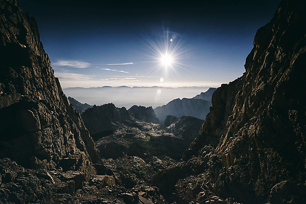 포토 JPG 해외이미지 구름 하늘 산 사람없음 야외 태양 미국 캘리포니아 해외202004 해외202105 해외포토 자연요소 북아메리카 파일형식