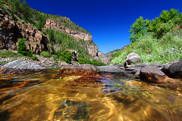 포토 JPG 해외이미지 산 풍경 사람없음 야외 골짜기 개울 지형 콜로라도 해외202004 해외202105 해외포토 자연 강 미국 파일형식