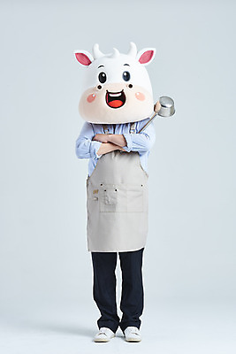 포토 JPG 스튜디오촬영 전신 남자 회색배경 새해 실내 한명 서기 들기 성인 앞모습 30대 팔짱 앞치마 한국인 소띠 국자 소캐릭터 동물탈 인형탈 성인남자한명만 2021년 소상공인 국내포토 직업 1 뷰포인트 동물캐릭터 백그라운드 모션 주방용품 사람 동양인 내부 장년 경제 회색 십이지신 소 상인 연도 탈 남자한명만 성인남자만 파일형식